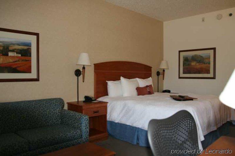 Hampton Inn Milwaukee Airport Habitación foto